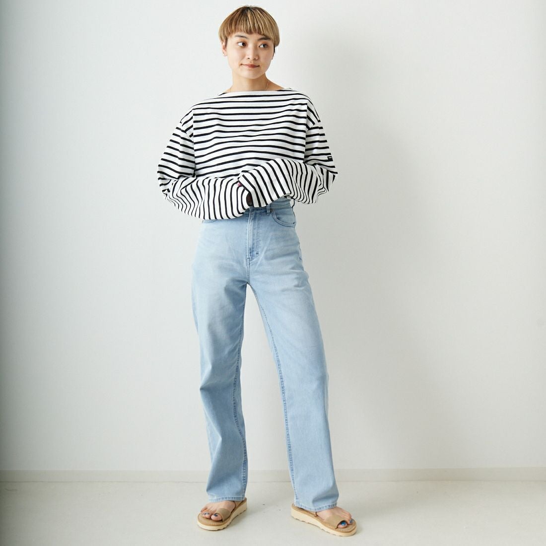 ST.JAMES [セントジェームス] バスクロングスリーブTシャツ [OUESSANT] ECR/NOI &&モデル身長：160cm 着用サイズ：7&&