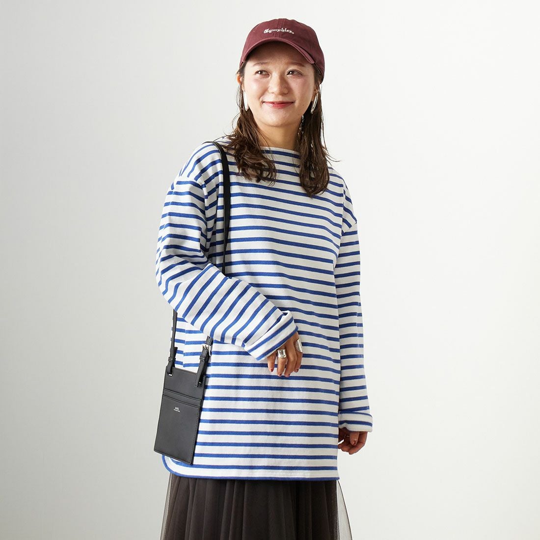 ST.JAMES [セントジェームス] バスクロングスリーブTシャツ [OUESSANT] NEI/GIT&&モデル身長：160cm 着用サイズ：7&&