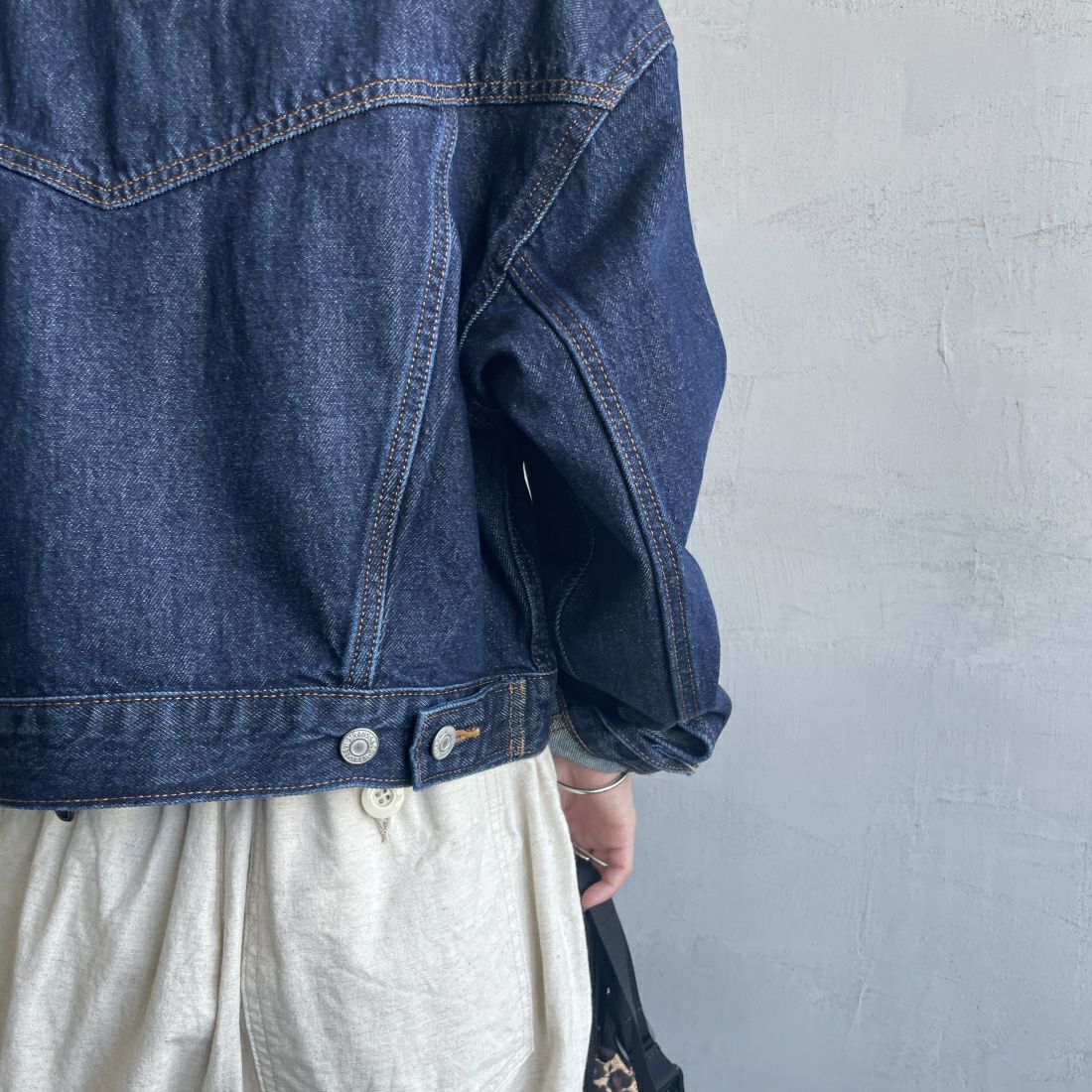 LEVI'S [リーバイス] シュランケン 90sトラッカージャケット [A9155-00] 00 REMEMBE &&モデル身長：150cm 着用サイズ：S&&
