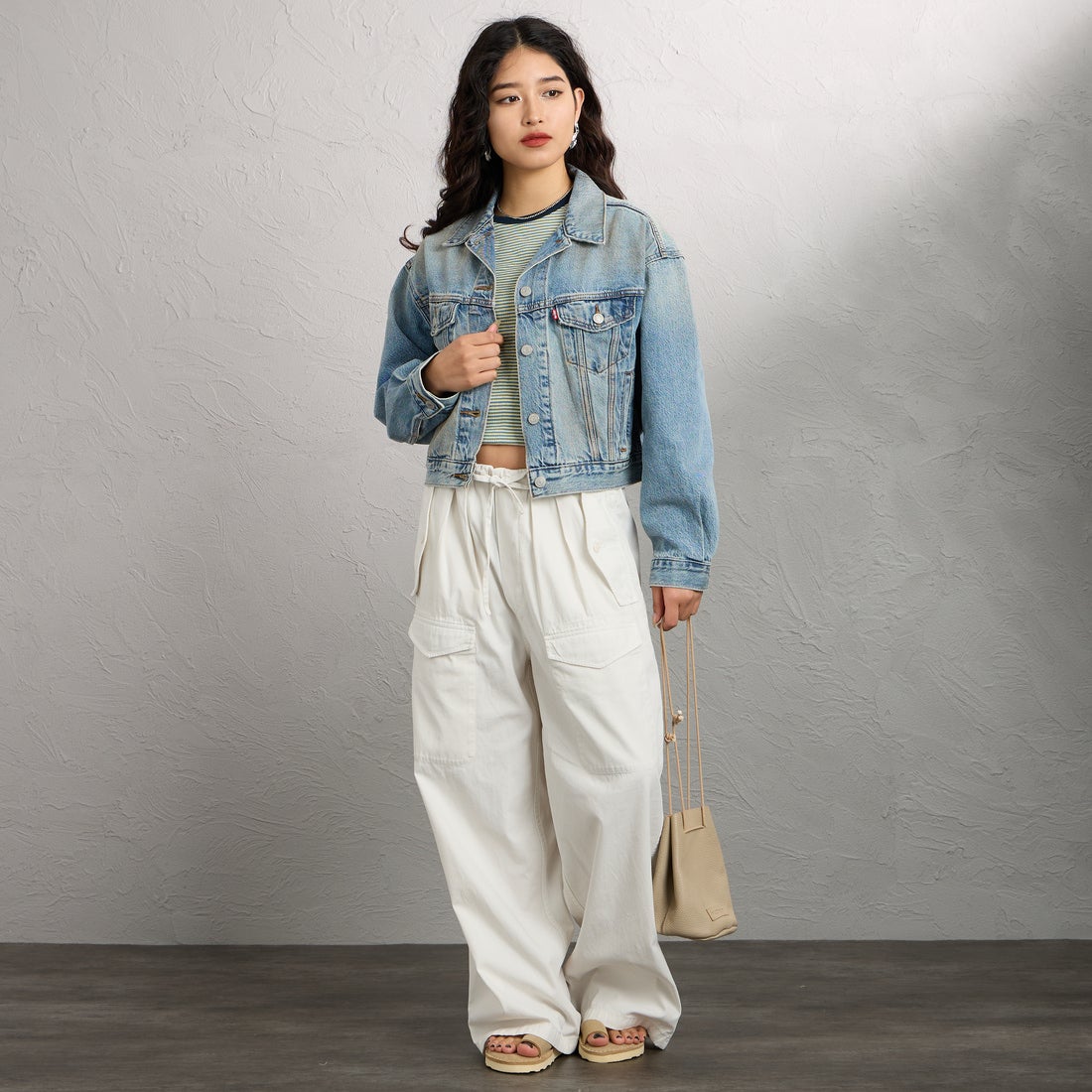 LEVI'S [リーバイス] シュランケン 90sトラッカージャケット [A9155-00] 22 OFF ROA &&モデル身長：162cm 着用サイズ：S&&
