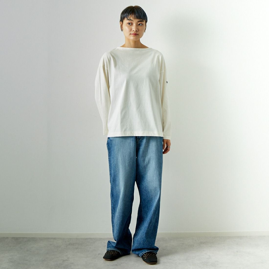 ST.JAMES [セントジェームス] モーレルーズドロップTシャツ [24JC-MORL-LOOSE] ECUME &&モデル身長：160cm 着用サイズ：3&&