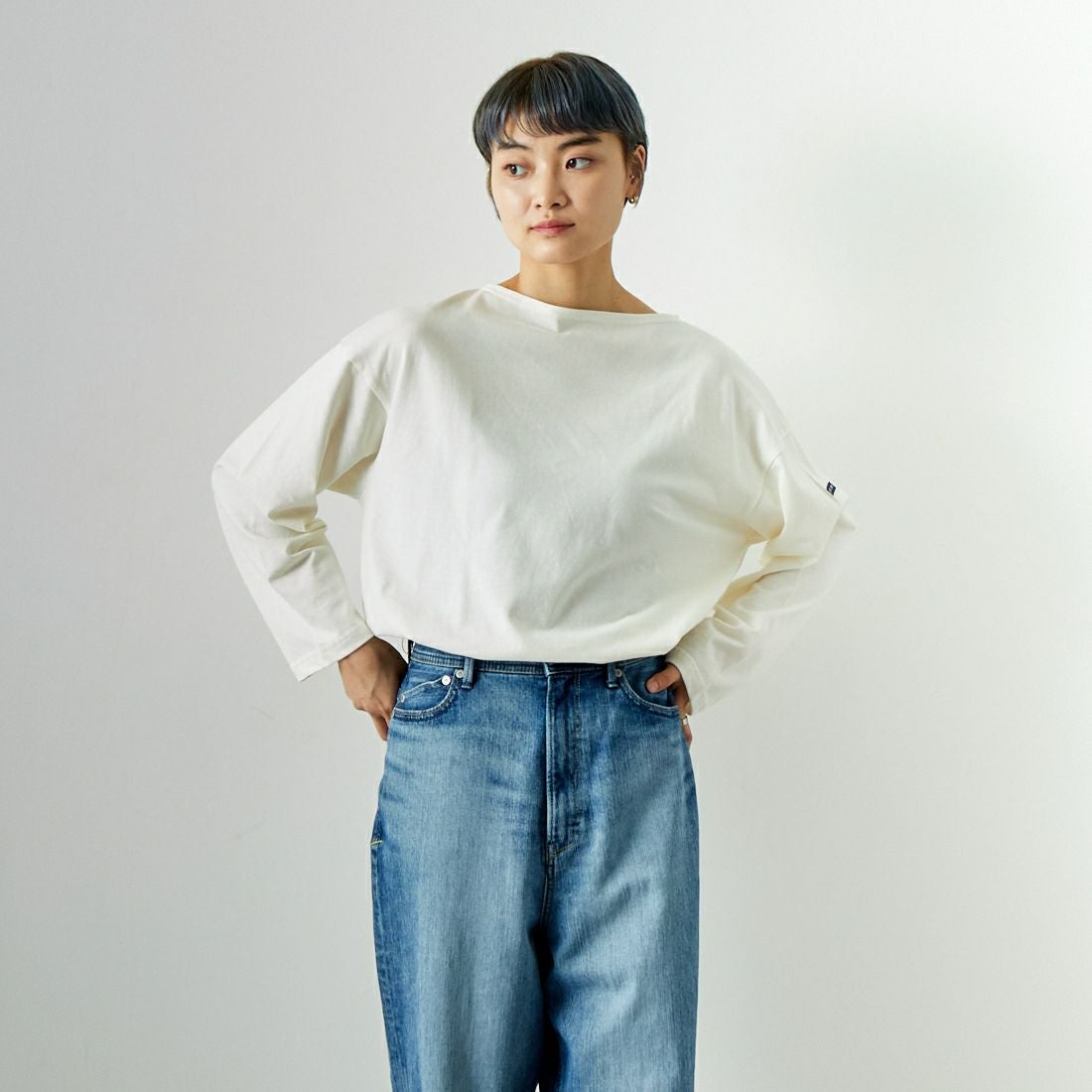 ST.JAMES [セントジェームス] モーレルーズドロップTシャツ [24JC-MORL-LOOSE] ECUME &&モデル身長：160cm 着用サイズ：3&&