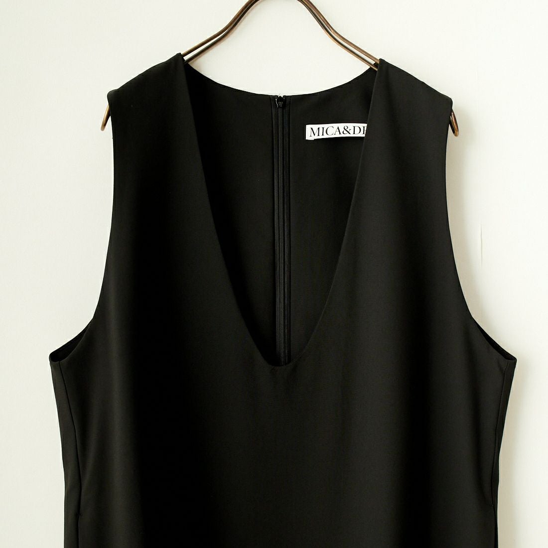 MICA&DEAL [マイカアンドディール] ディープUネックワンピース [0124304190] BLACK