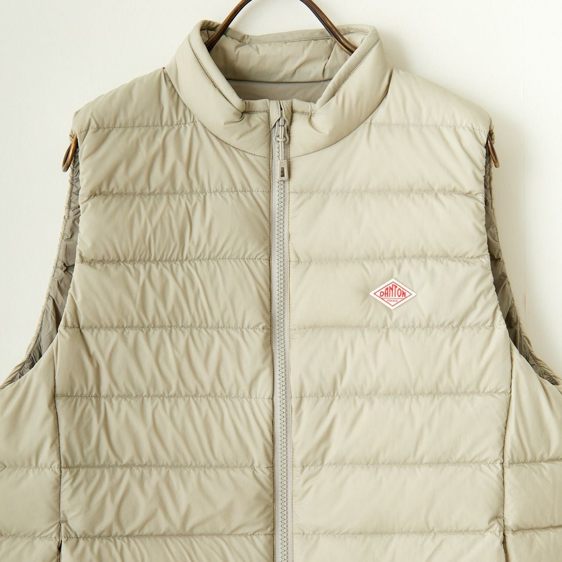 DANTON [ダントン] スタンドカラー ミドルダウンベスト [DT-A0550NRP