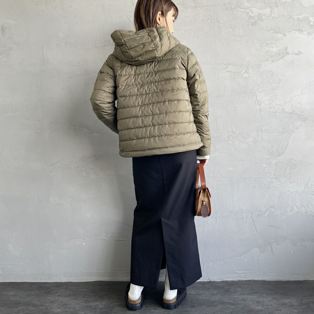 DANTON [ダントン] ミドルダウンフードジャケット [DT-A0563NRP] KHAKI BROW&&モデル身長：158cm 着用サイズ：S&&