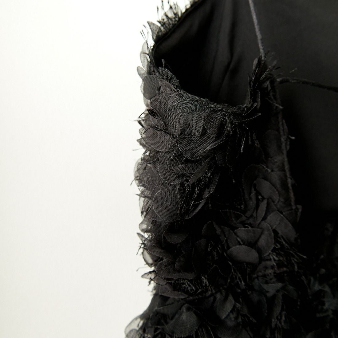 USINE [ユジーヌ] フェザーキャミブラウス [2430602] BLACK