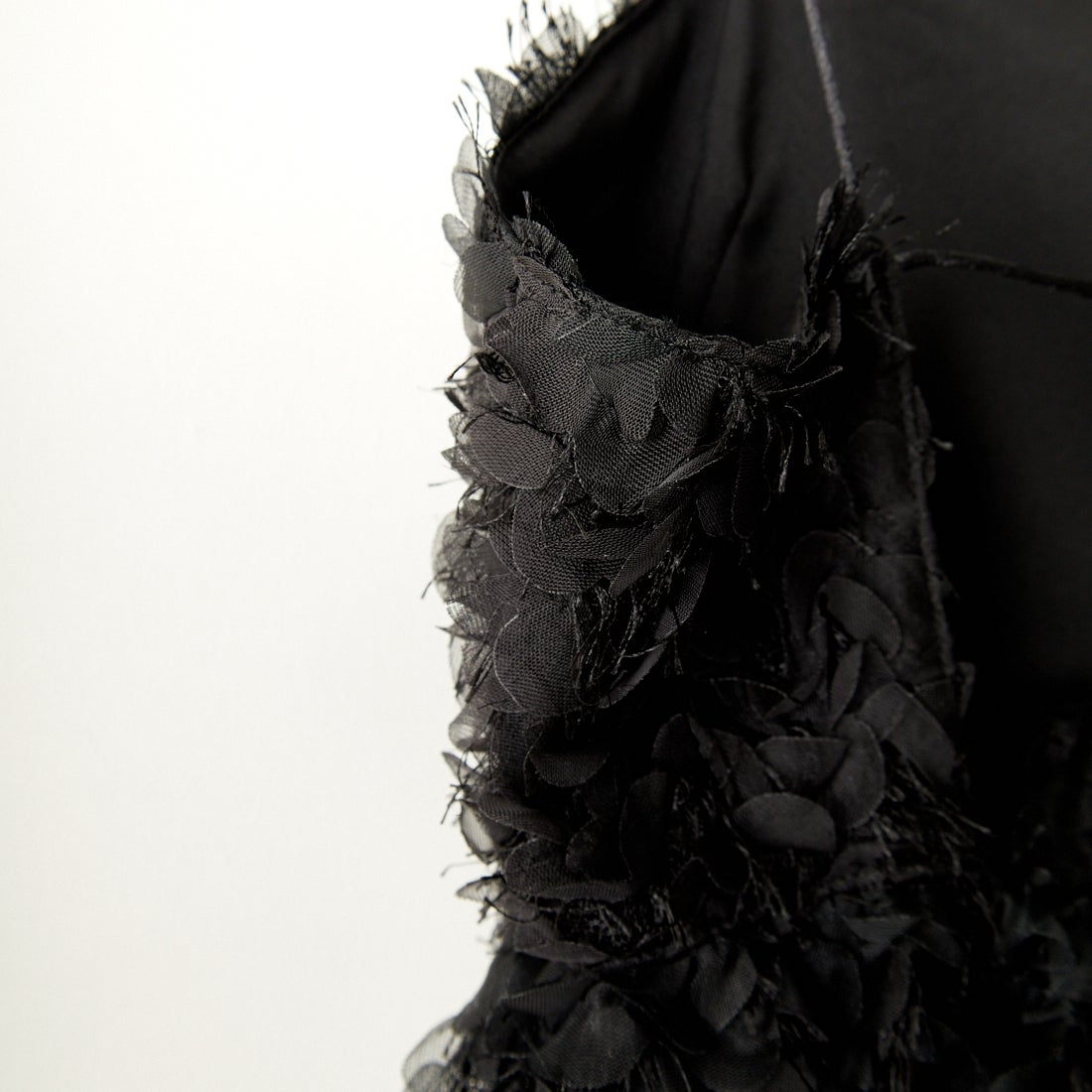 USINE [ユジーヌ] フェザーキャミブラウス [2430602] BLACK