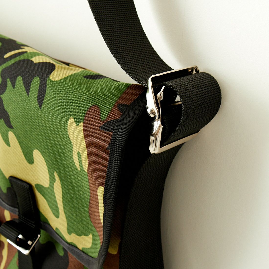 De Martini [ディ マティーニ] メッセンジャーバッグ [DM3601