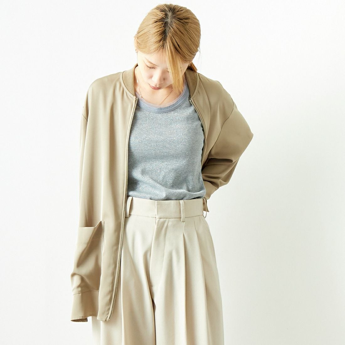 KHAKI&&モデル身長：167cm 着用サイズ：F&&