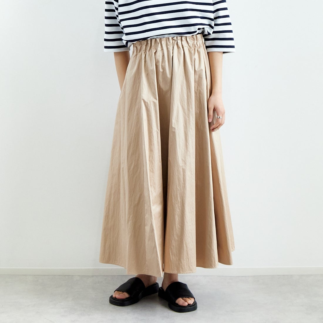 033 ﾍﾞｰｼﾞｭ&&モデル身長：160cm 着用サイズ：F&&