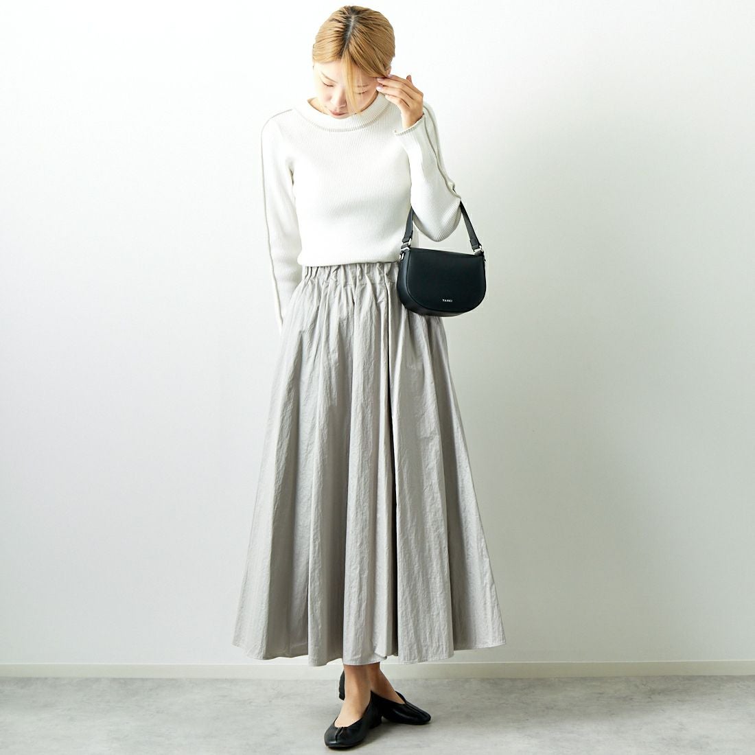 Jeans Factory Clothes [ジーンズファクトリークローズ] シャイニータックスカート [21243058] 001 ｼﾙﾊﾞｰ &&モデル身長：167cm 着用サイズ：F&&