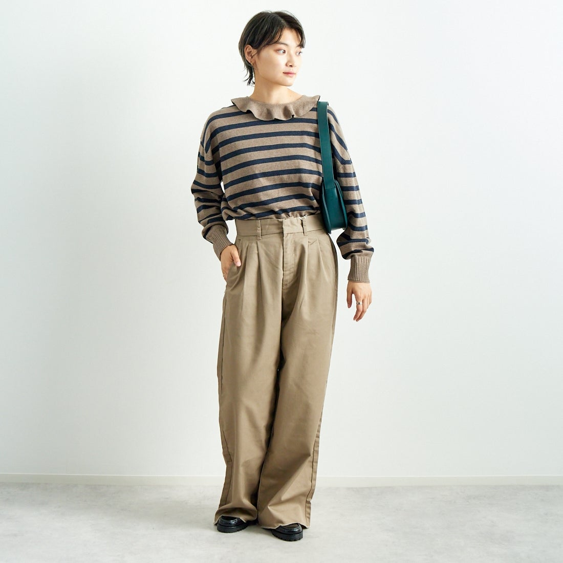 Jeans Factory Clothes [ジーンズファクトリークローズ] チノワイドパンツ [24SSINW-01PN] ﾍﾞｰｼﾞｭ &&モデル身長：160cm 着用サイズ：M&&