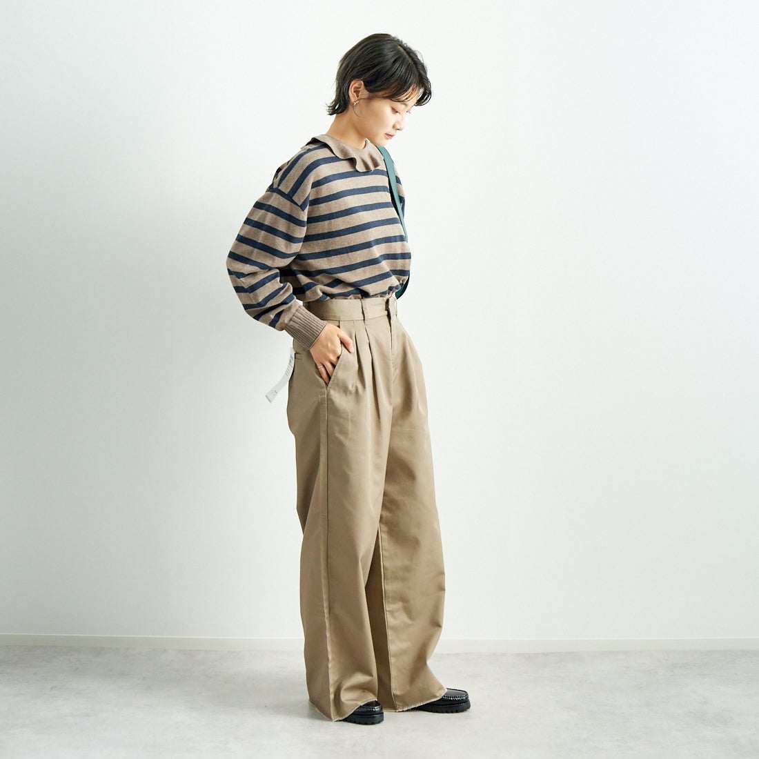 Jeans Factory Clothes [ジーンズファクトリークローズ] チノワイドパンツ [24SSINW-01PN] ﾍﾞｰｼﾞｭ &&モデル身長：160cm 着用サイズ：M&&