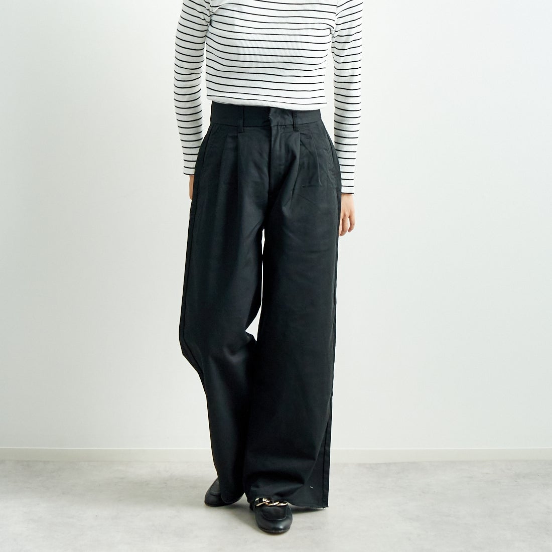 Jeans Factory Clothes [ジーンズファクトリークローズ] チノワイドパンツ [24SSINW-01PN] ﾌﾞﾗｯｸ &&モデル身長：160cm 着用サイズ：S&&