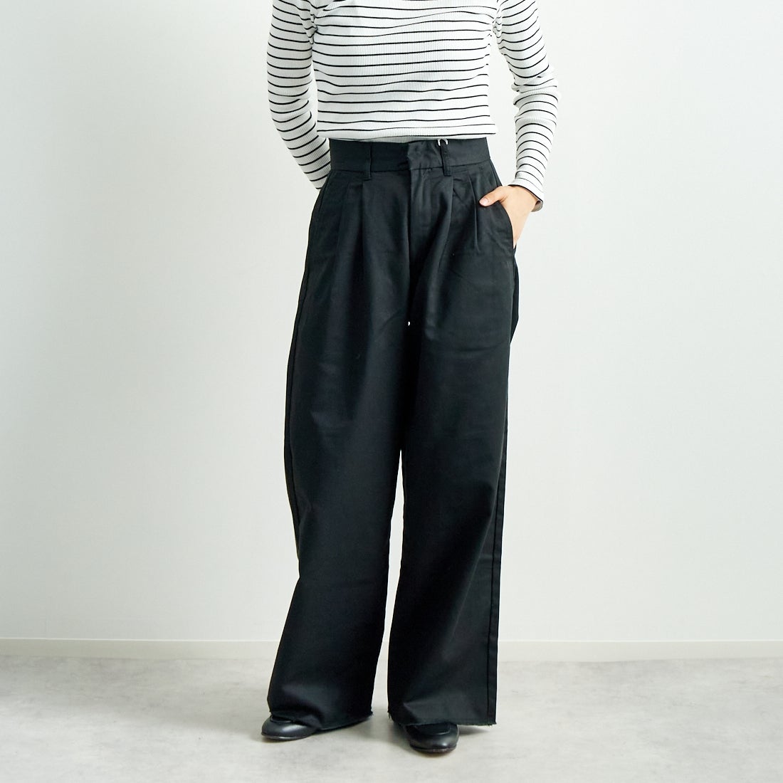 Jeans Factory Clothes [ジーンズファクトリークローズ] チノワイドパンツ [24SSINW-01PN] ﾌﾞﾗｯｸ &&モデル身長：160cm 着用サイズ：S&&
