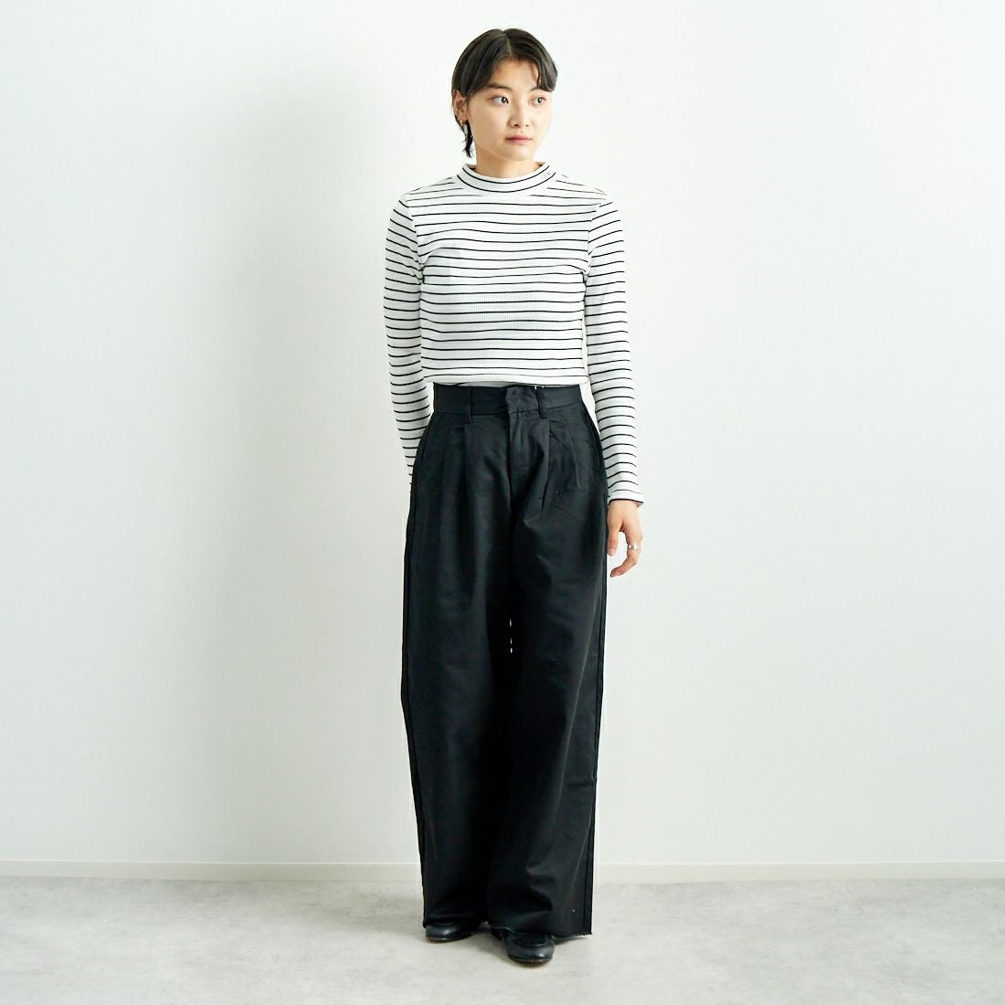 Jeans Factory Clothes [ジーンズファクトリークローズ] チノワイドパンツ [24SSINW-01PN] ﾌﾞﾗｯｸ &&モデル身長：160cm 着用サイズ：S&&