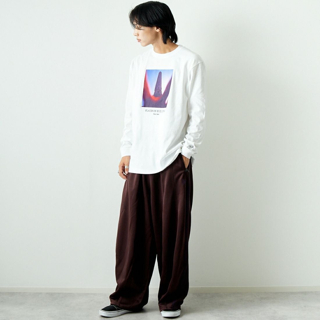 Filphies [フィルフィーズ] ロングスリーブプリントTシャツ [FP242PS00110] 01 WHITE &&モデル身長：179cm 着用サイズ：L&&