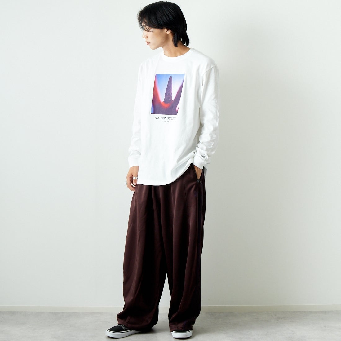 Filphies [フィルフィーズ] ロングスリーブプリントTシャツ [FP242PS00110] 01 WHITE &&モデル身長：179cm 着用サイズ：L&&
