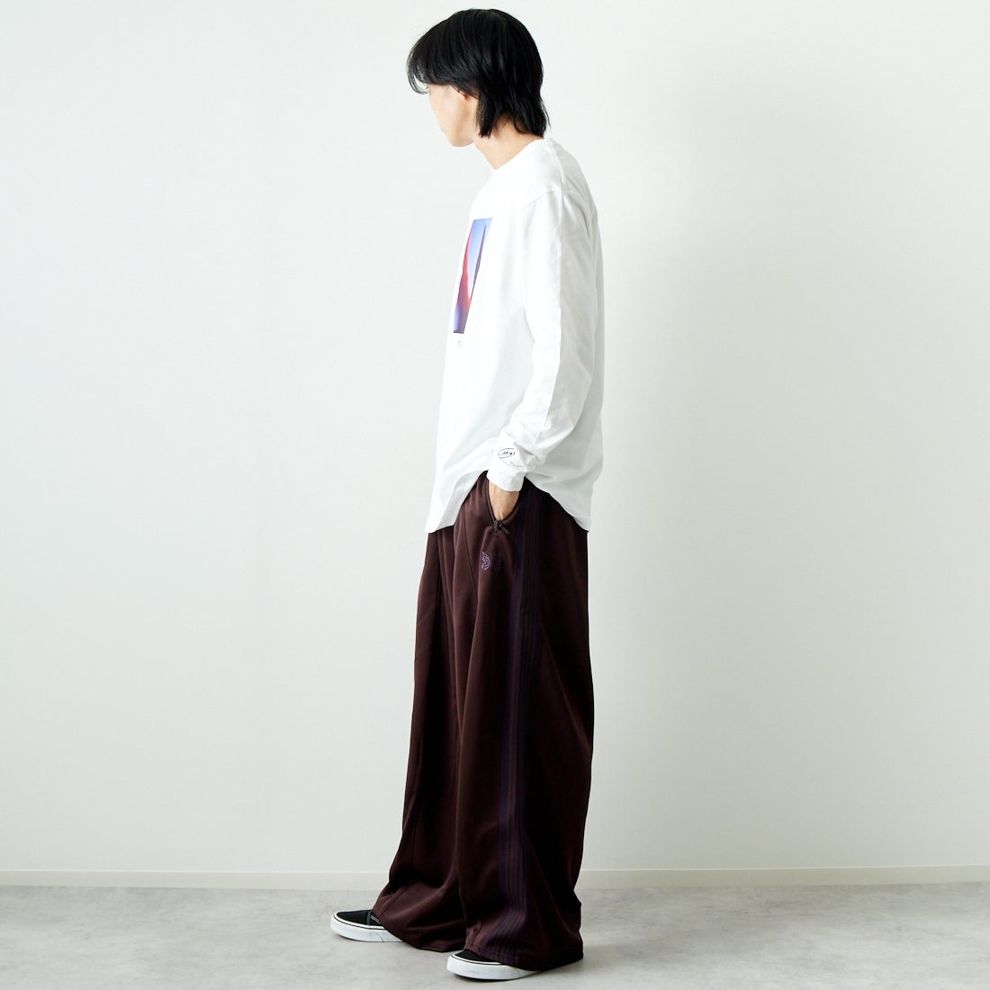 Filphies [フィルフィーズ] ロングスリーブプリントTシャツ [FP242PS00110] 01 WHITE &&モデル身長：179cm 着用サイズ：L&&