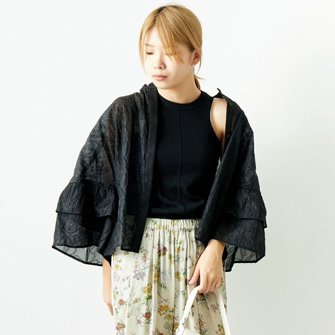 BLACK&&モデル身長：167cm 着用サイズ：F&&