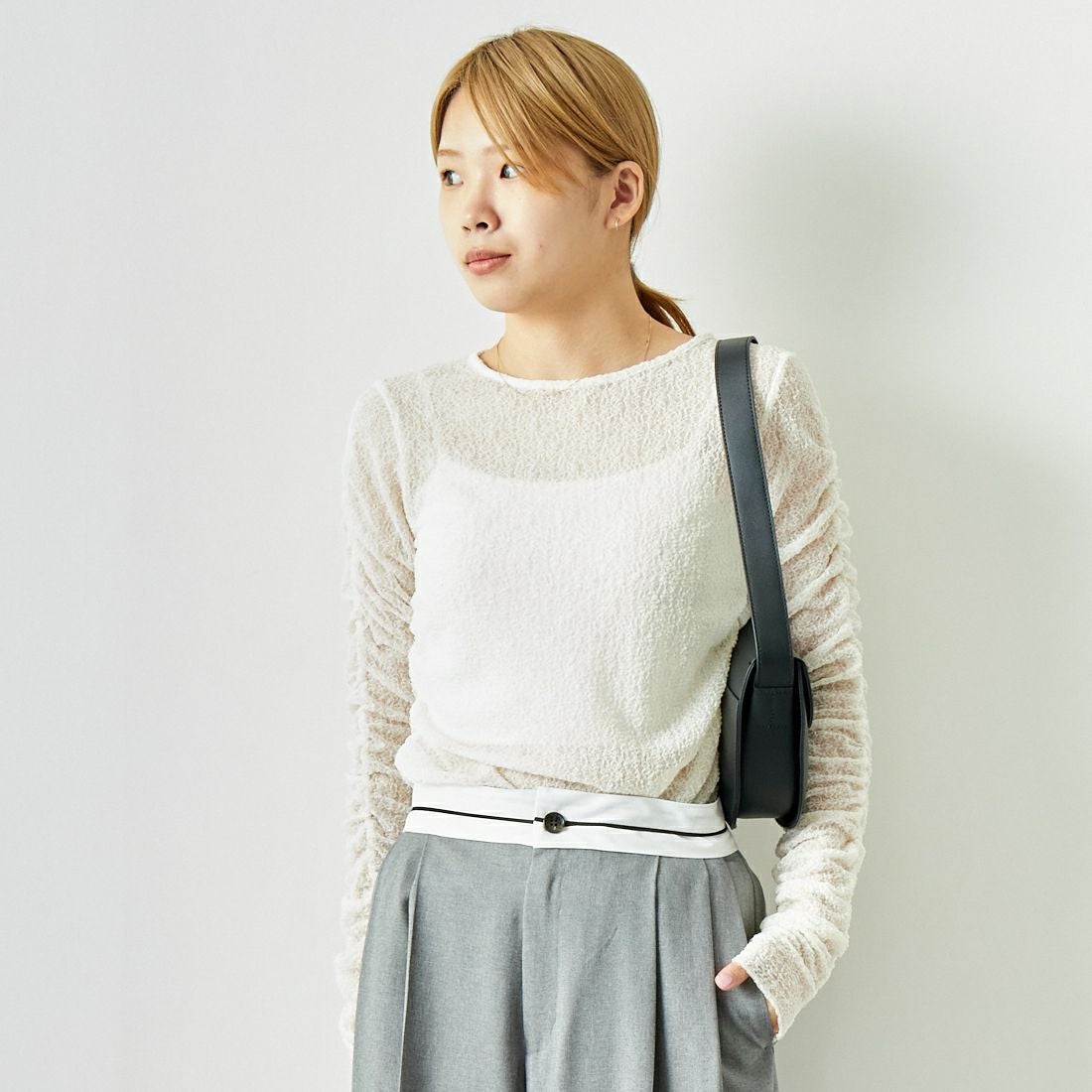 WHITE&&モデル身長：167cm 着用サイズ：F&&