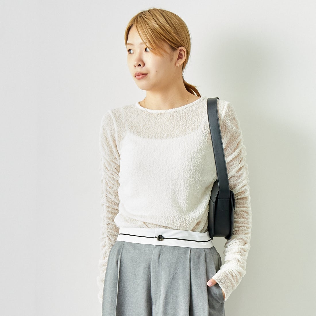 WHITE&&モデル身長：167cm 着用サイズ：F&&