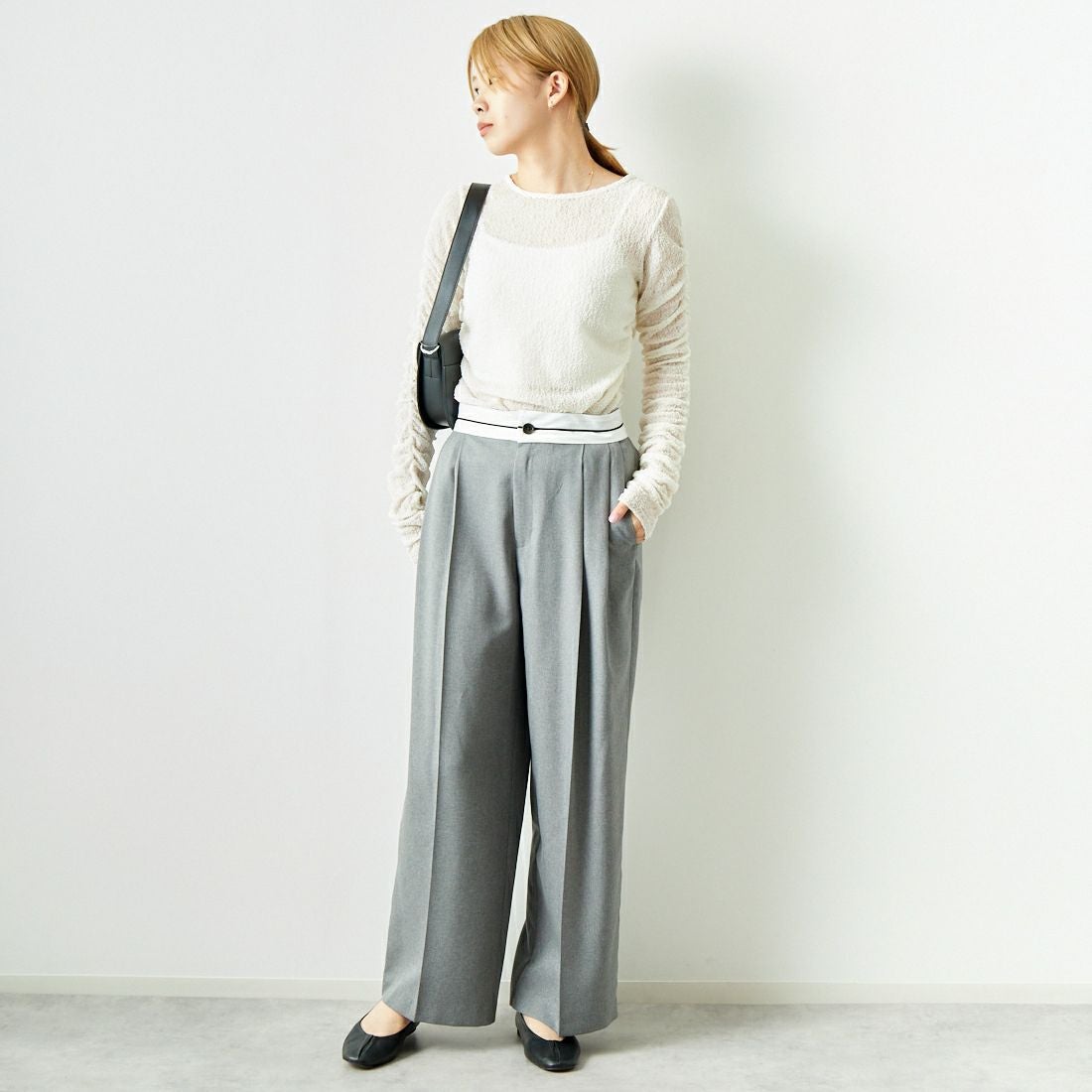 USINE [ユジーヌ] レースギャザーロングスリーブTシャツ [2430801] WHITE &&モデル身長：167cm 着用サイズ：F&&