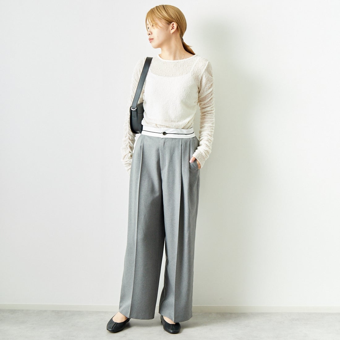 USINE [ユジーヌ] レースギャザーロングスリーブTシャツ [2430801] WHITE &&モデル身長：167cm 着用サイズ：F&&