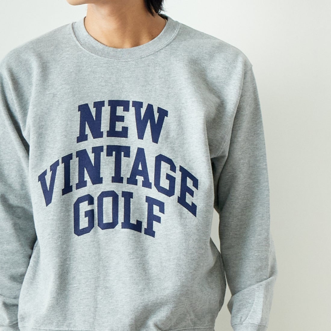 NEW VINTAGE GOLF [ニュービンテージゴルフ] ユーズドクルーネックスウェット [NVG-24F06] GREY &&モデル身長：179cm 着用サイズ：L&&
