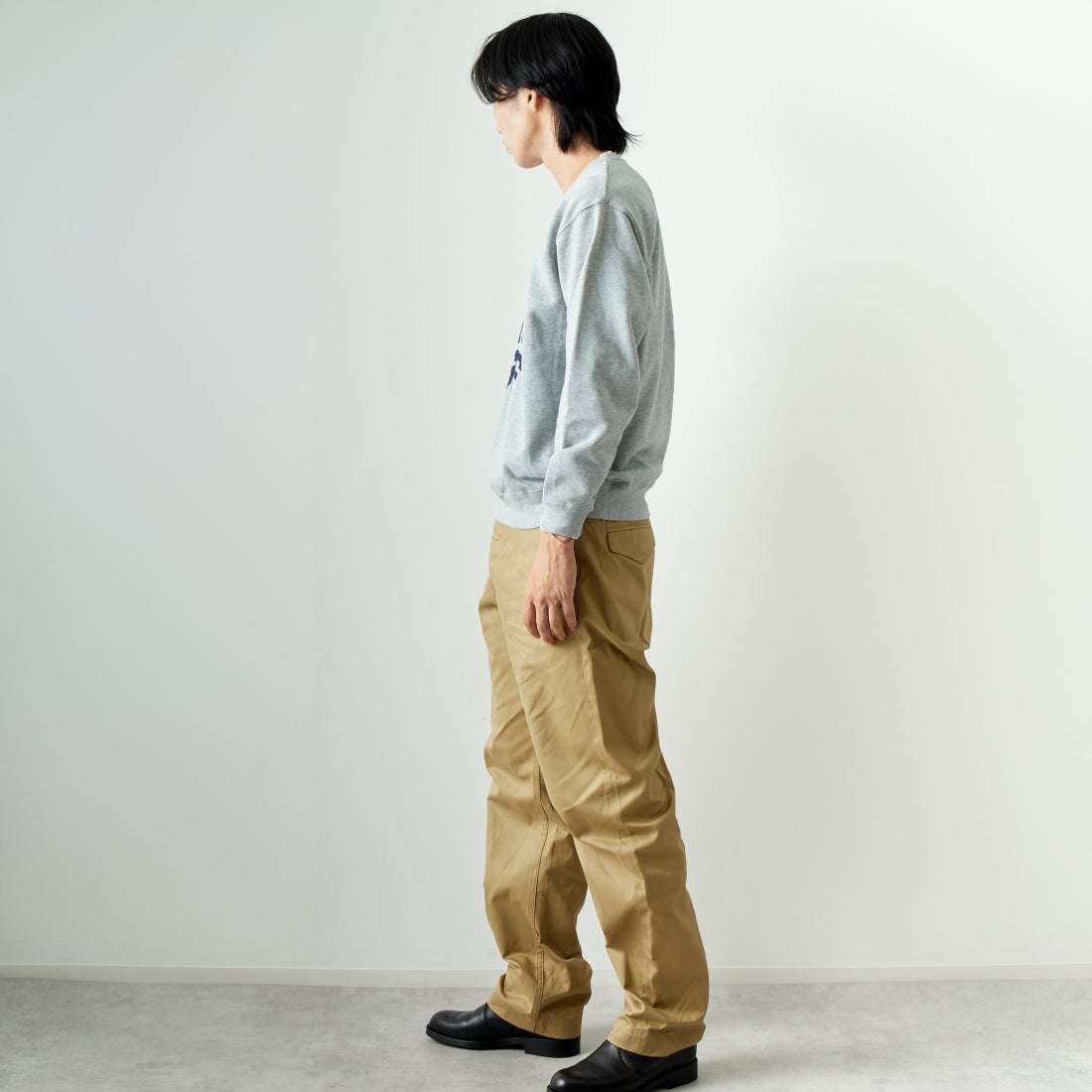 NEW VINTAGE GOLF [ニュービンテージゴルフ] ユーズドクルーネックスウェット [NVG-24F06] GREY &&モデル身長：179cm 着用サイズ：L&&