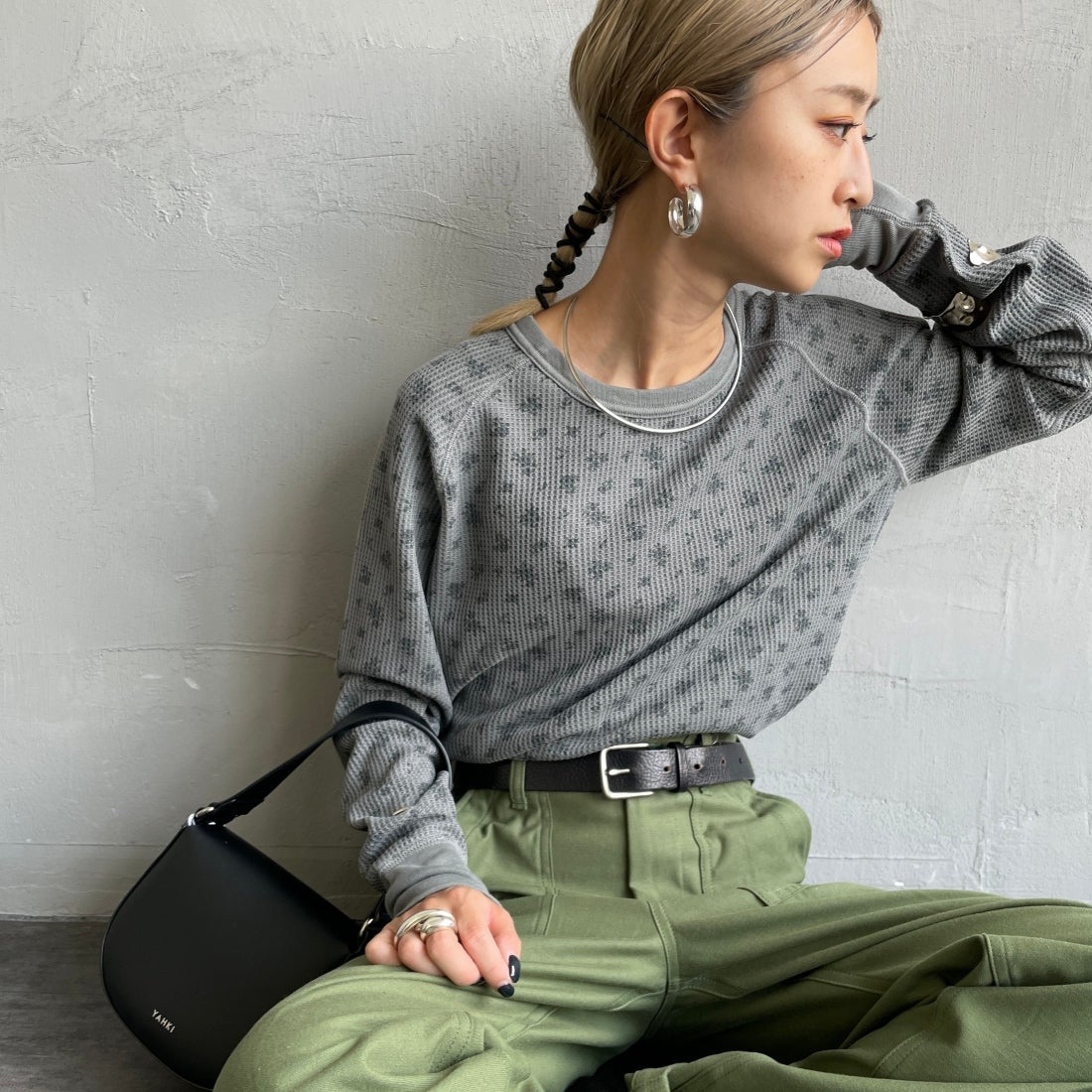06 GRAY&&モデル身長：150cm 着用サイズ：F&&