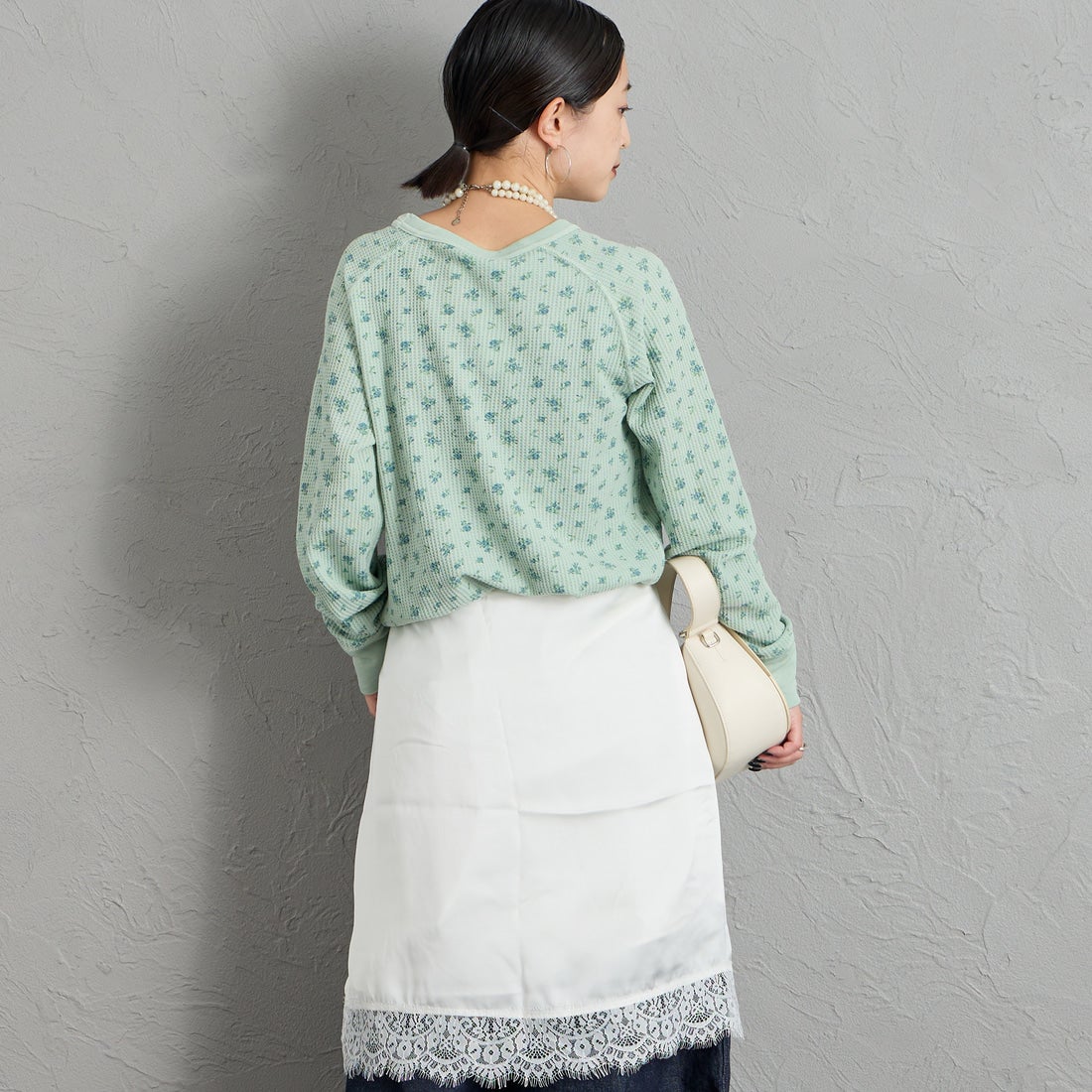 JE MORGAN [ジェイイーモーガン] ワッフルオーバーダイ ロングスリーブTシャツ [JE053-19S] 72 GREEN &&モデル身長：150cm 着用サイズ：F&&