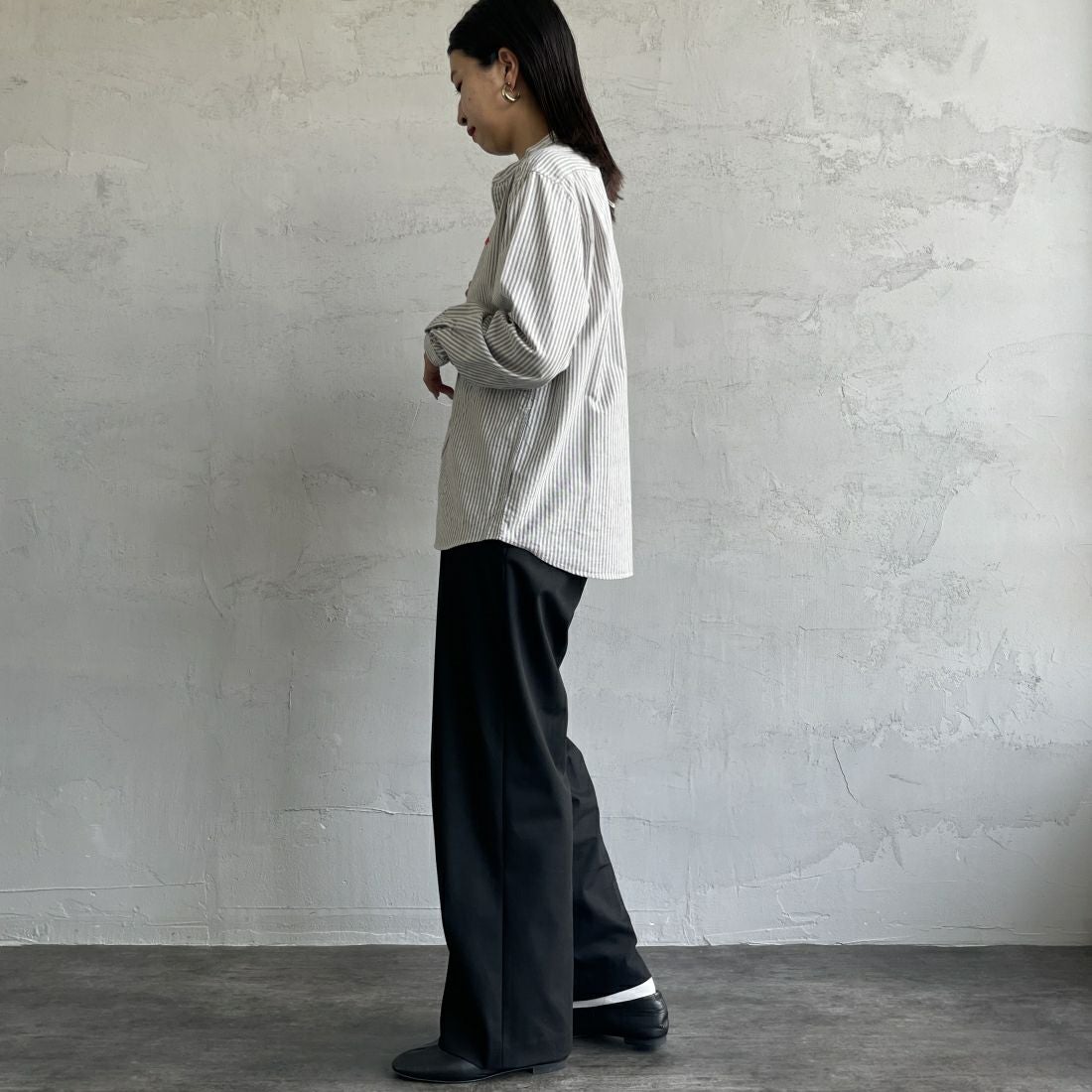 DANTON [ダントン] バンドカラーシャツ [DT-B0279OXP] NVY/ECR ST &&モデル身長：163cm 着用サイズ：36&&