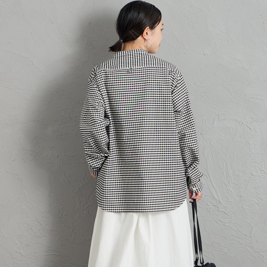 DANTON [ダントン] バンドカラーシャツ [DT-B0279OXP] BLK/ECR GN &&モデル身長：150cm 着用サイズ：36&&