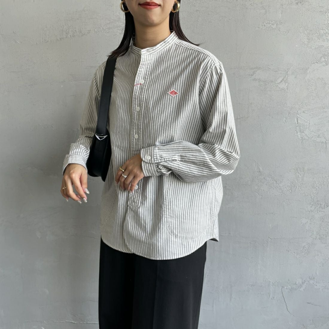 DANTON [ダントン] バンドカラーシャツ [DT-B0279OXP] NVY/ECR ST &&モデル身長：163cm 着用サイズ：36&&