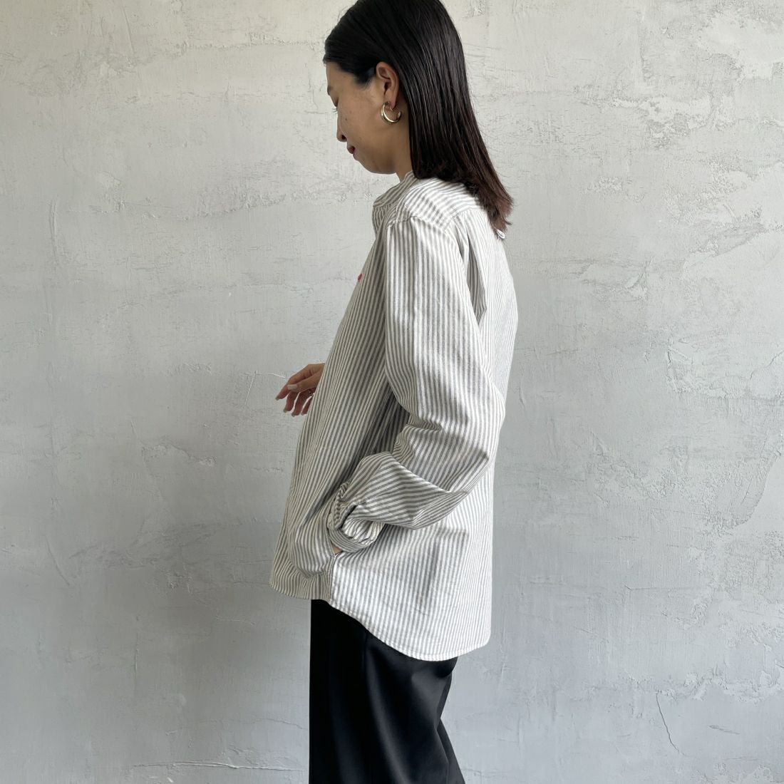 DANTON [ダントン] バンドカラーシャツ [DT-B0279OXP] NVY/ECR ST &&モデル身長：163cm 着用サイズ：36&&