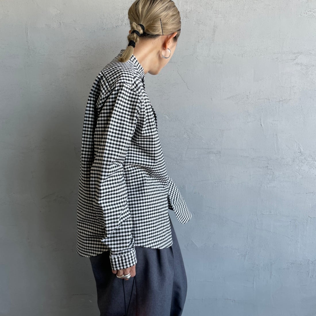 DANTON [ダントン] バンドカラーシャツ [DT-B0279OXP] BLK/ECR GN &&モデル身長：150cm 着用サイズ：34&&