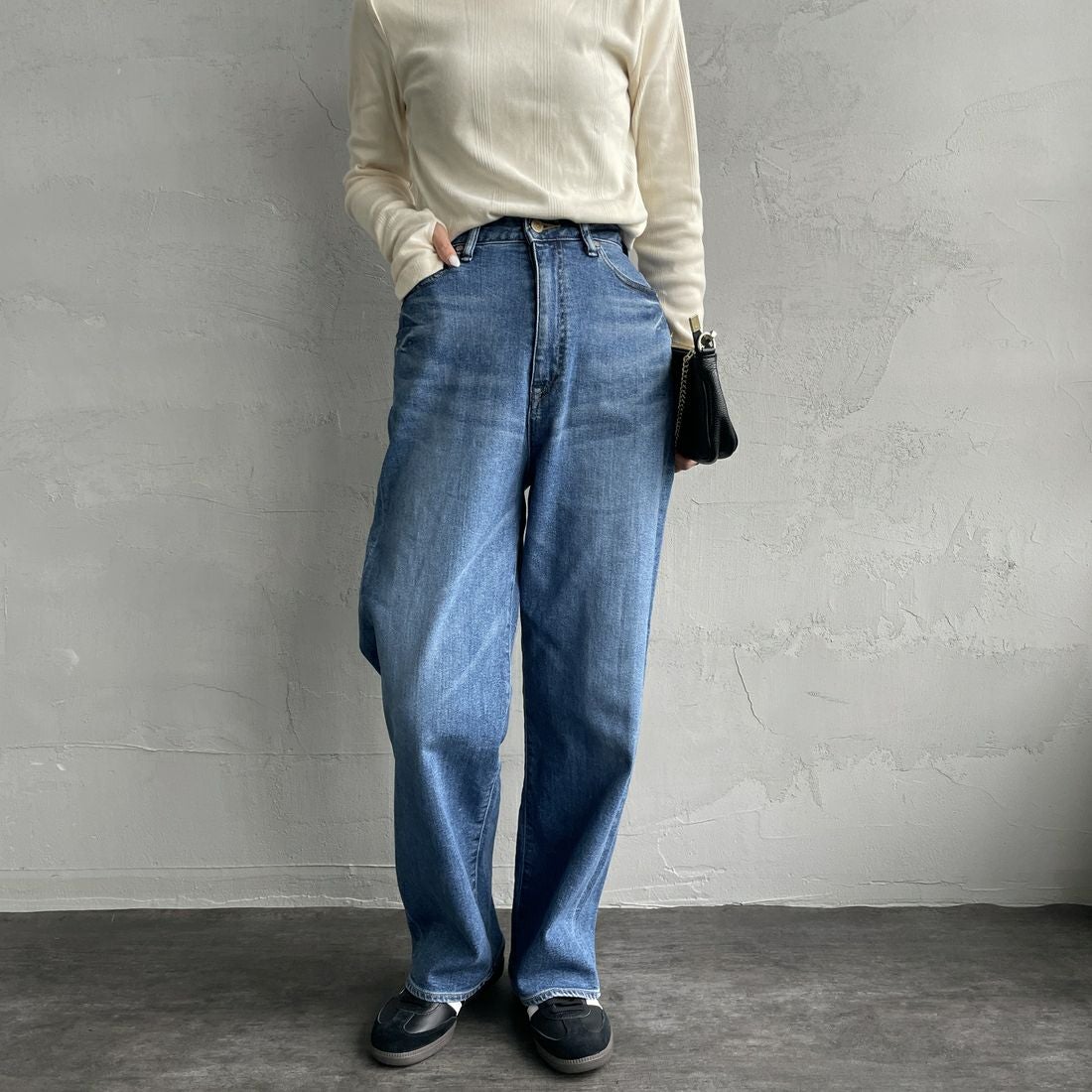 Urvin [アーヴィン] 別注 MARION JEANS ハイウエストストレートデニム [JUAG4400NB-JF] MID USED &&モデル身長：156cm 着用サイズ：22&&