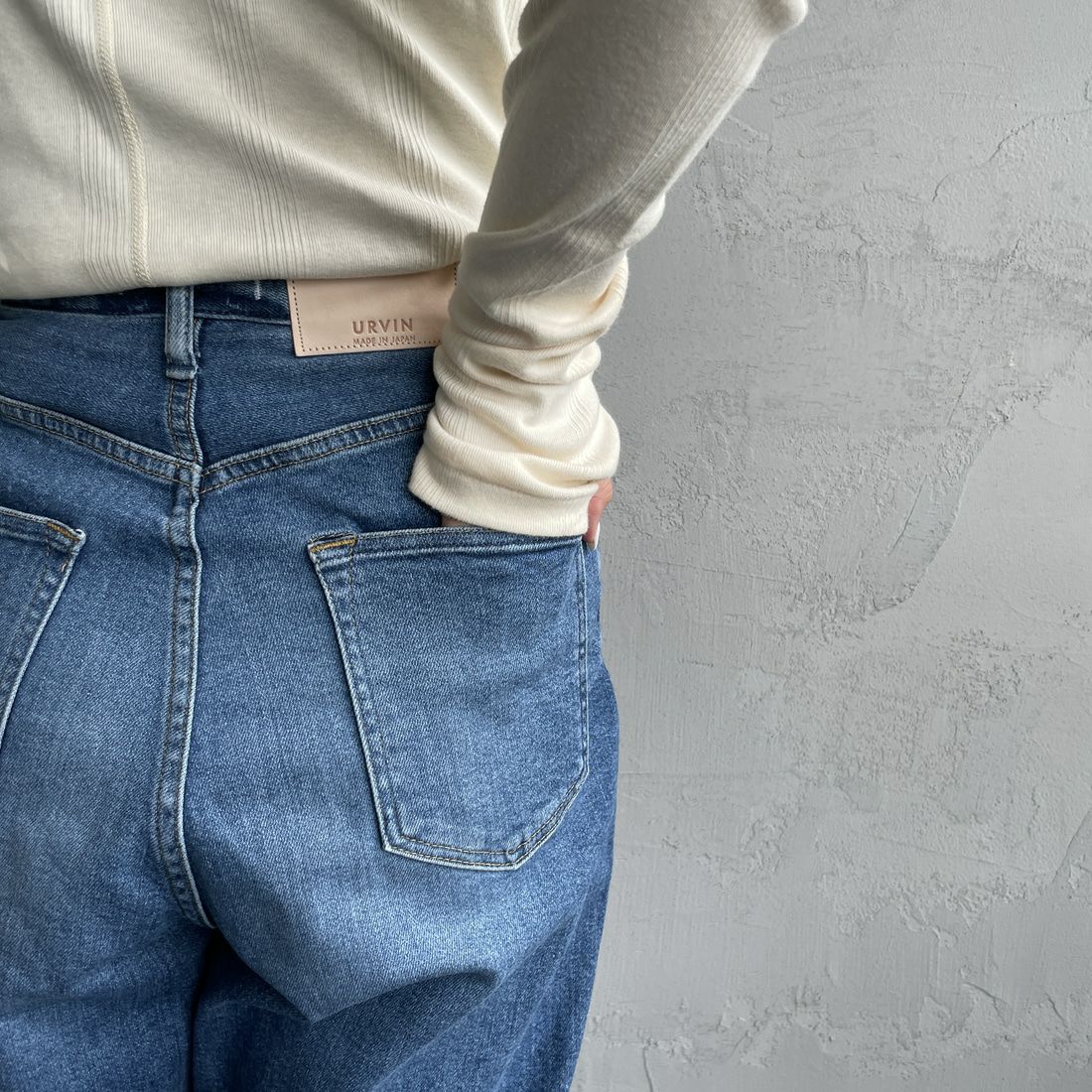 Urvin [アーヴィン] 別注 MARION JEANS ハイウエストストレートデニム [JUAG4400NB-JF] MID USED &&モデル身長：156cm 着用サイズ：22&&