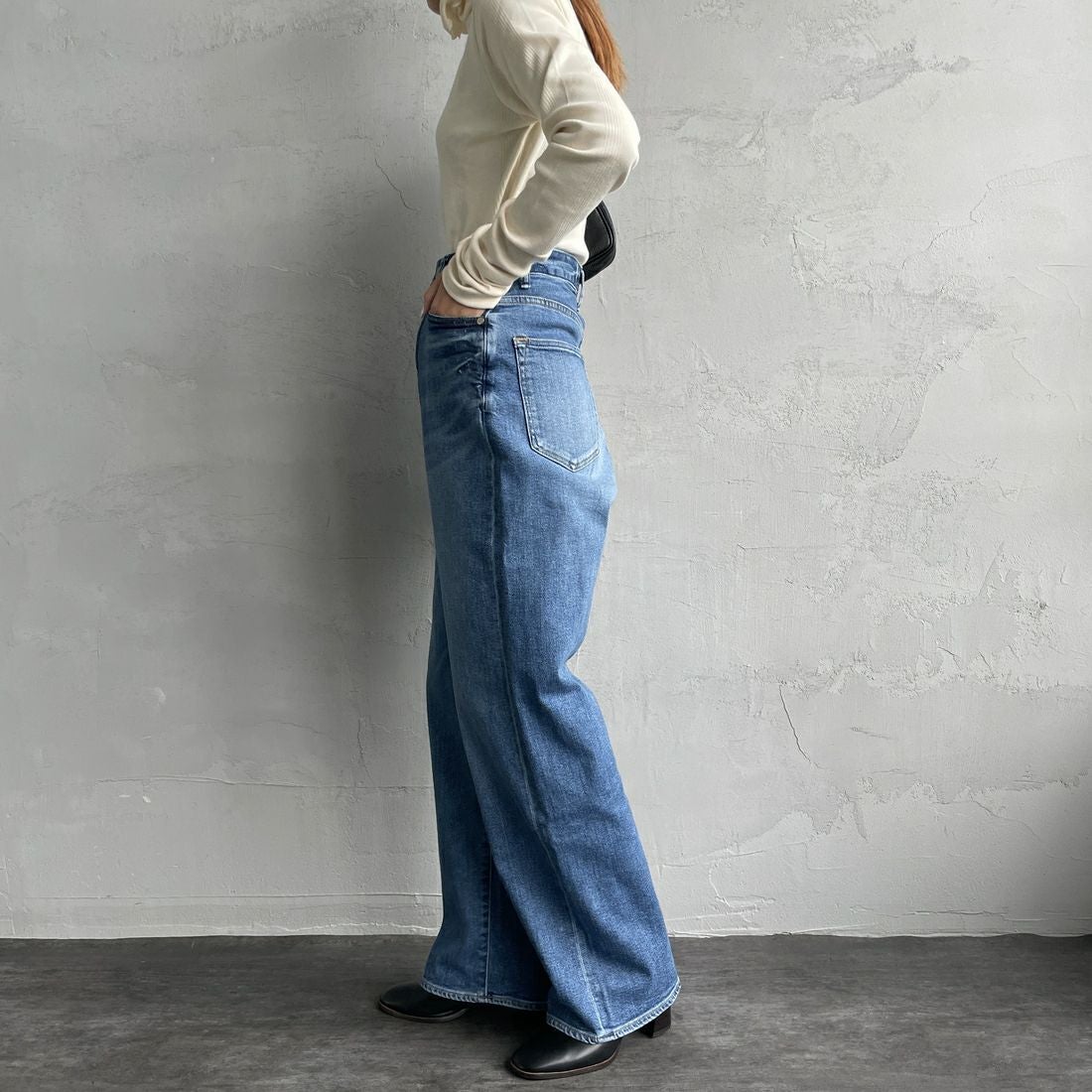 Urvin [アーヴィン] 別注 MARION JEANS ハイウエストストレートデニム [JUAG4400NB-JF] MID USED &&モデル身長：156cm 着用サイズ：23&&