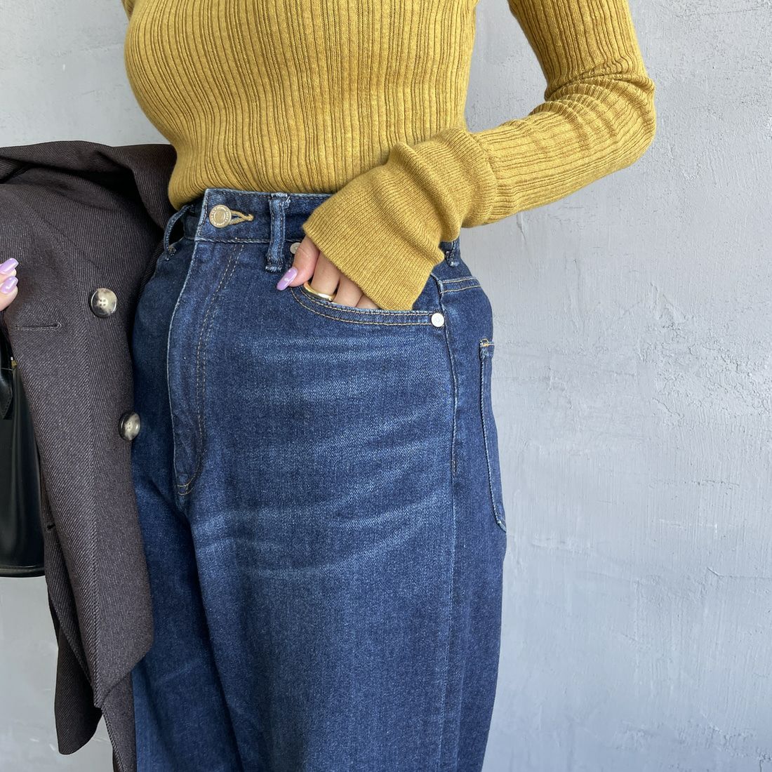 Urvin [アーヴィン] 別注 MARION JEANS ハイウエストストレートデニム [JUAG4400NB-JF] DARK USED &&モデル身長：163cm 着用サイズ：23&&