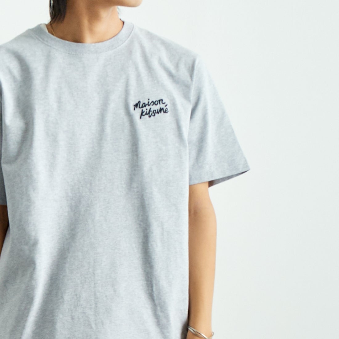 MAISON KITSUNE [メゾン キツネ] ハンドライティング コンフォート Tシャツ [MM00126KJ0118] O121 L.GRY