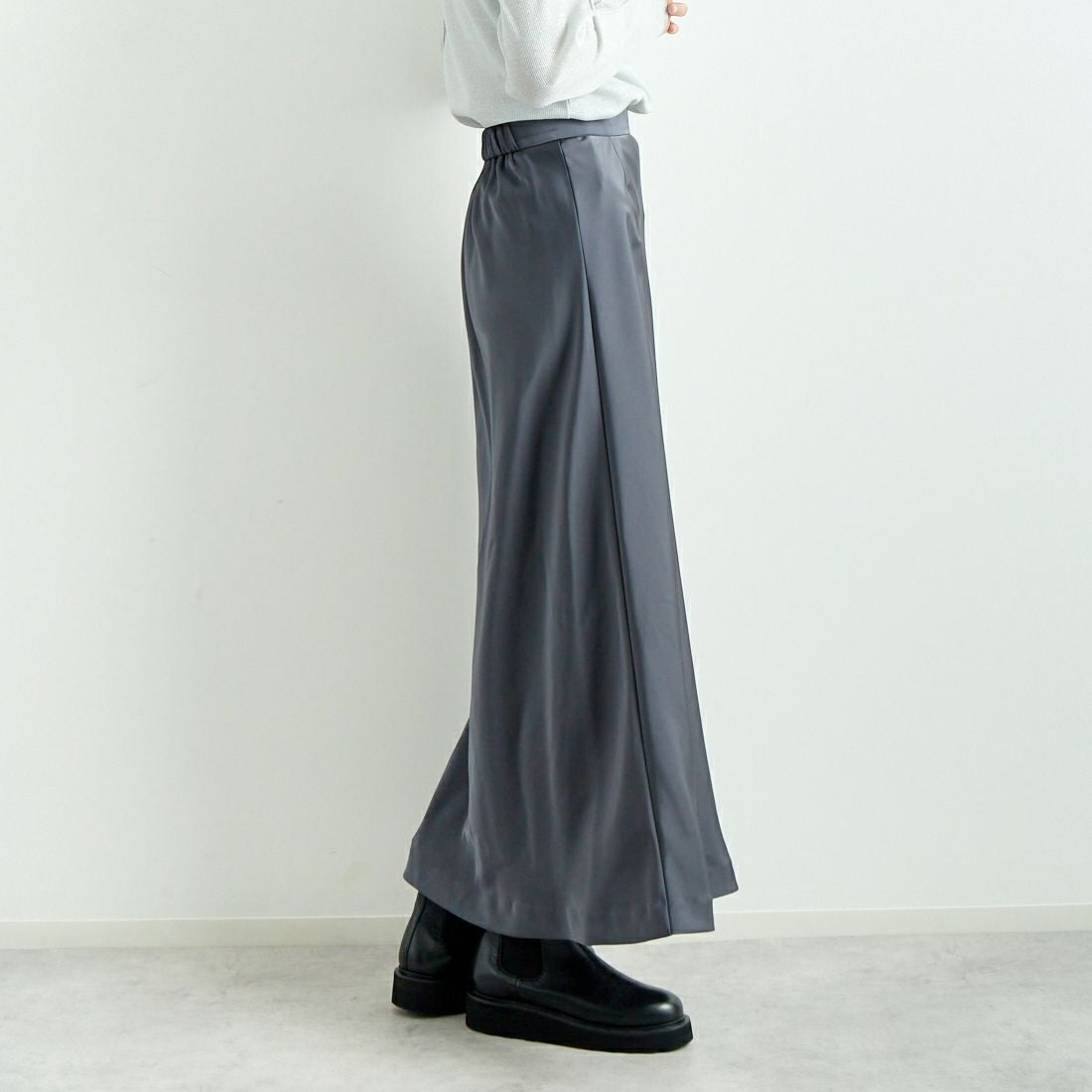Jeans Factory Clothes [ジーンズファクトリークローズ] サテンマーメイドスカート [21243051] 003 ﾁｬｺｰﾙ &&モデル身長：167cm 着用サイズ：F&&