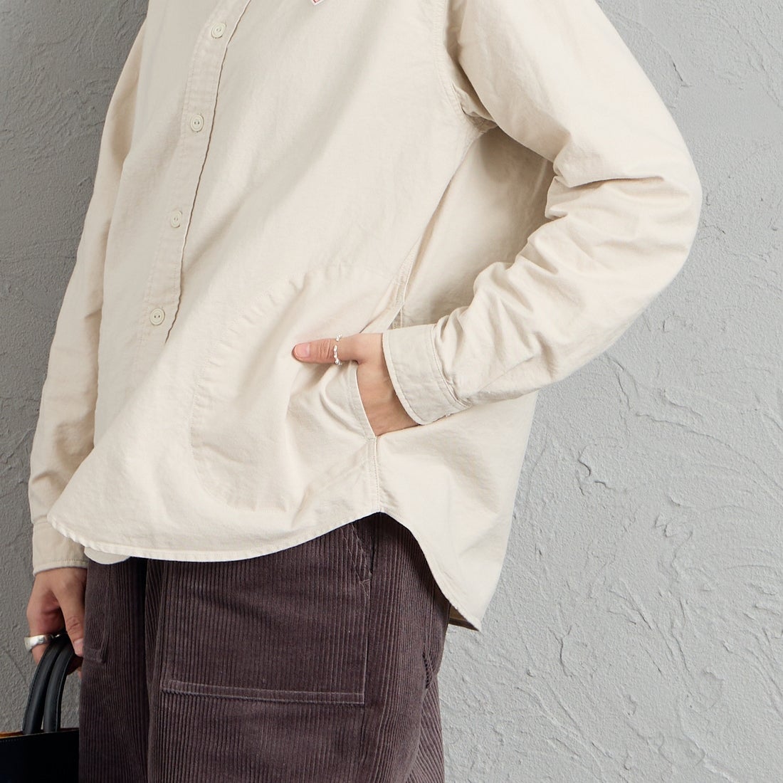 DANTON [ダントン] オックスフォード バンドカラーシャツ [DT-B0279SOX] OYSTER &&モデル身長：158cm 着用サイズ：36&&