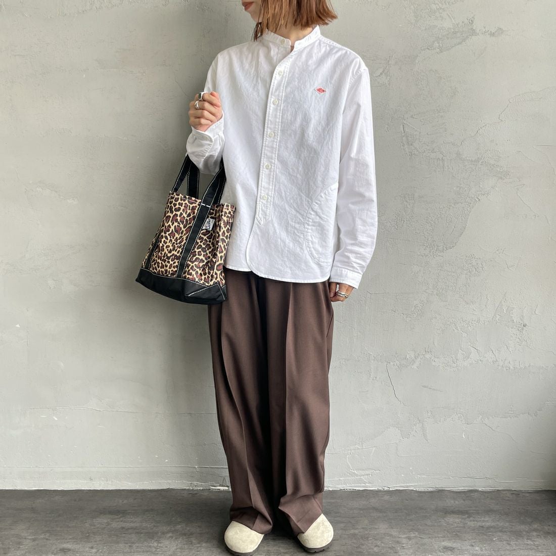 DANTON [ダントン] オックスフォード バンドカラーシャツ [DT-B0279SOX] WHITE &&モデル身長：158cm 着用サイズ：38&&