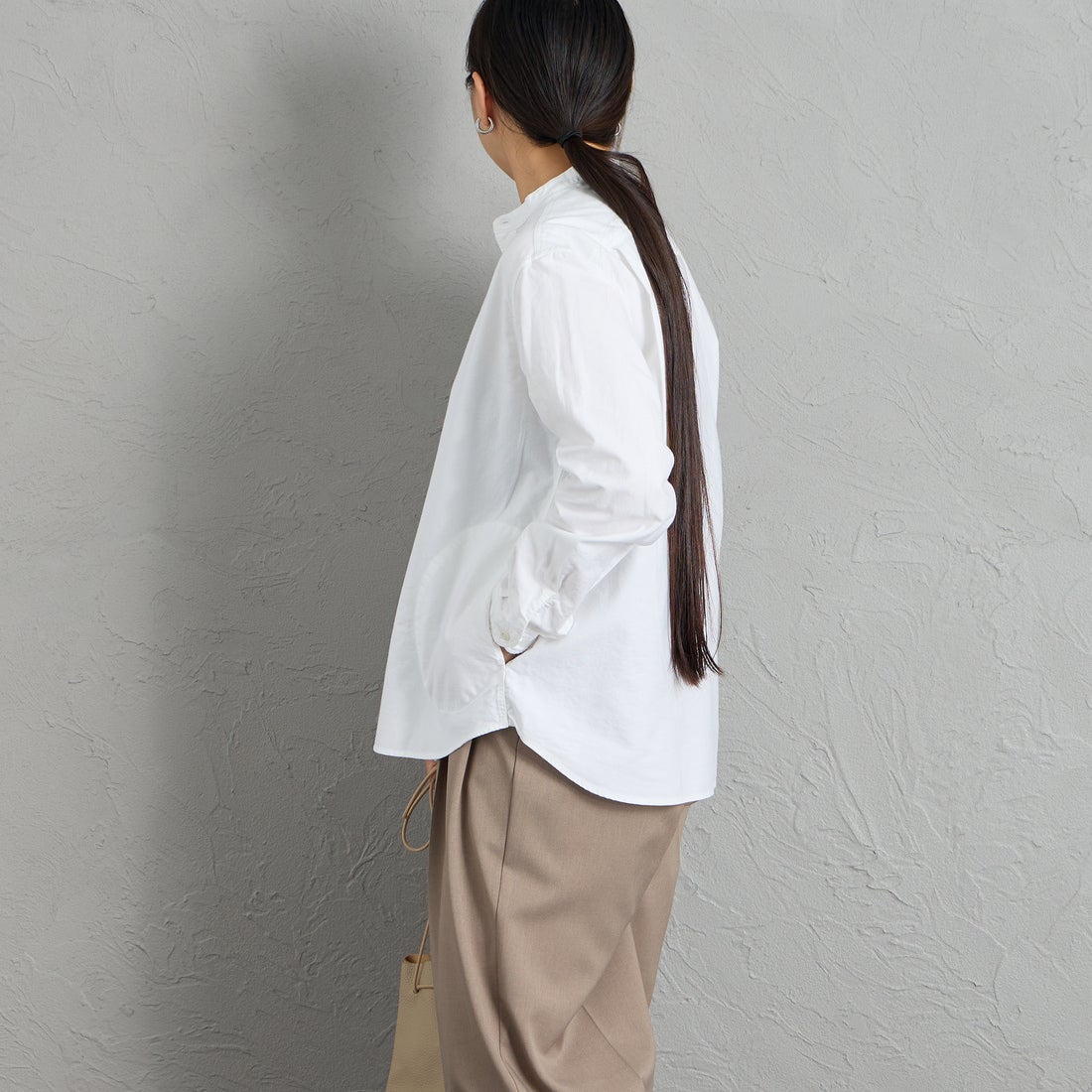 DANTON [ダントン] オックスフォード バンドカラーシャツ [DT-B0279SOX] WHITE &&モデル身長：156cm 着用サイズ：38&&