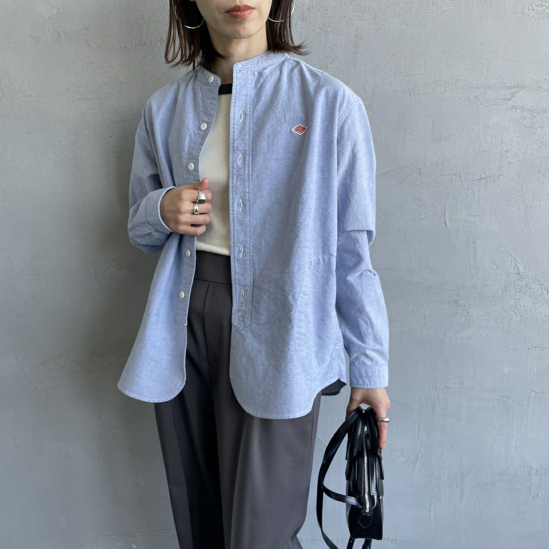 DANTON [ダントン] オックスフォード バンドカラーシャツ [DT-B0279SOX] BLUE &&モデル身長：158cm 着用サイズ：38&&