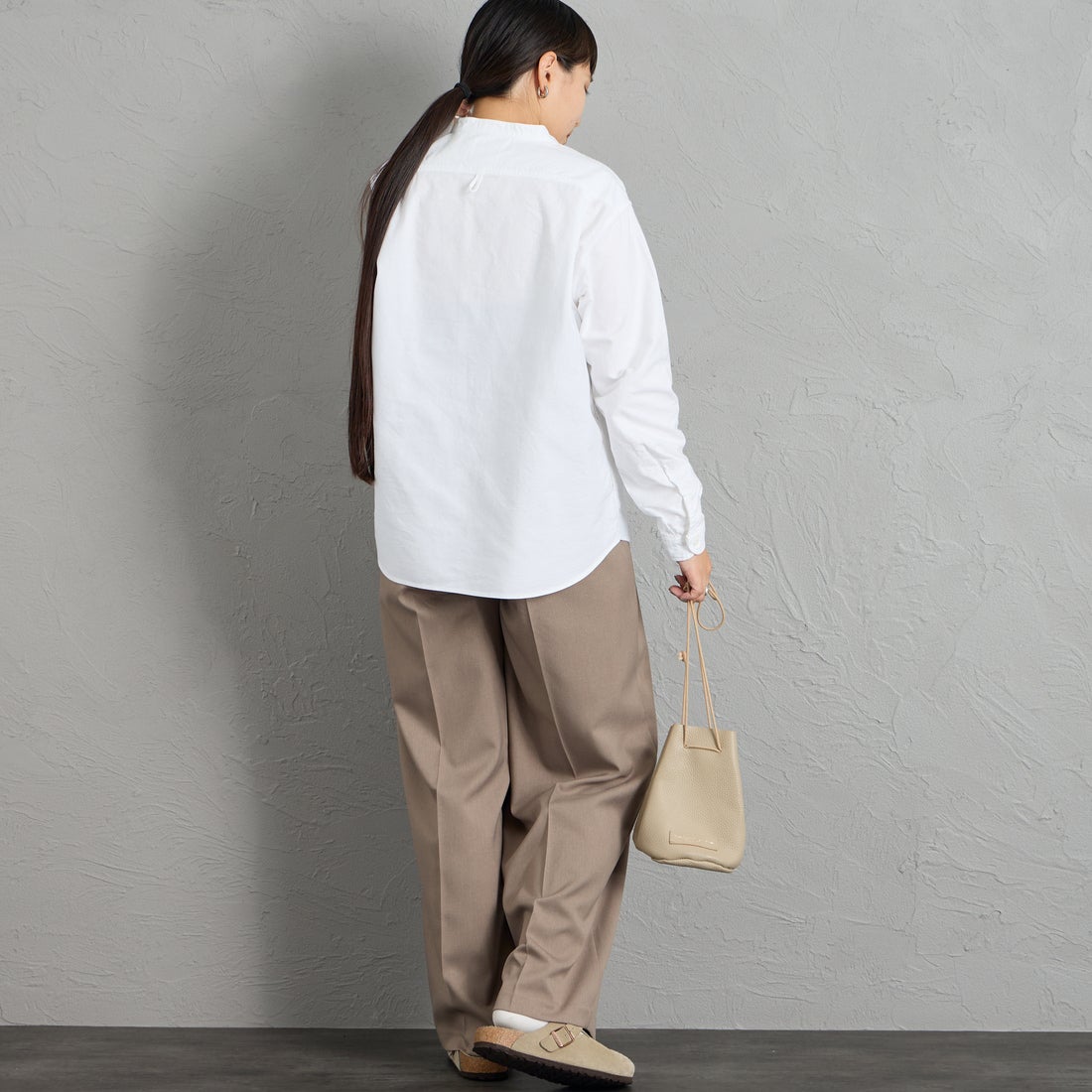 DANTON [ダントン] オックスフォード バンドカラーシャツ [DT-B0279SOX] WHITE &&モデル身長：156cm 着用サイズ：38&&