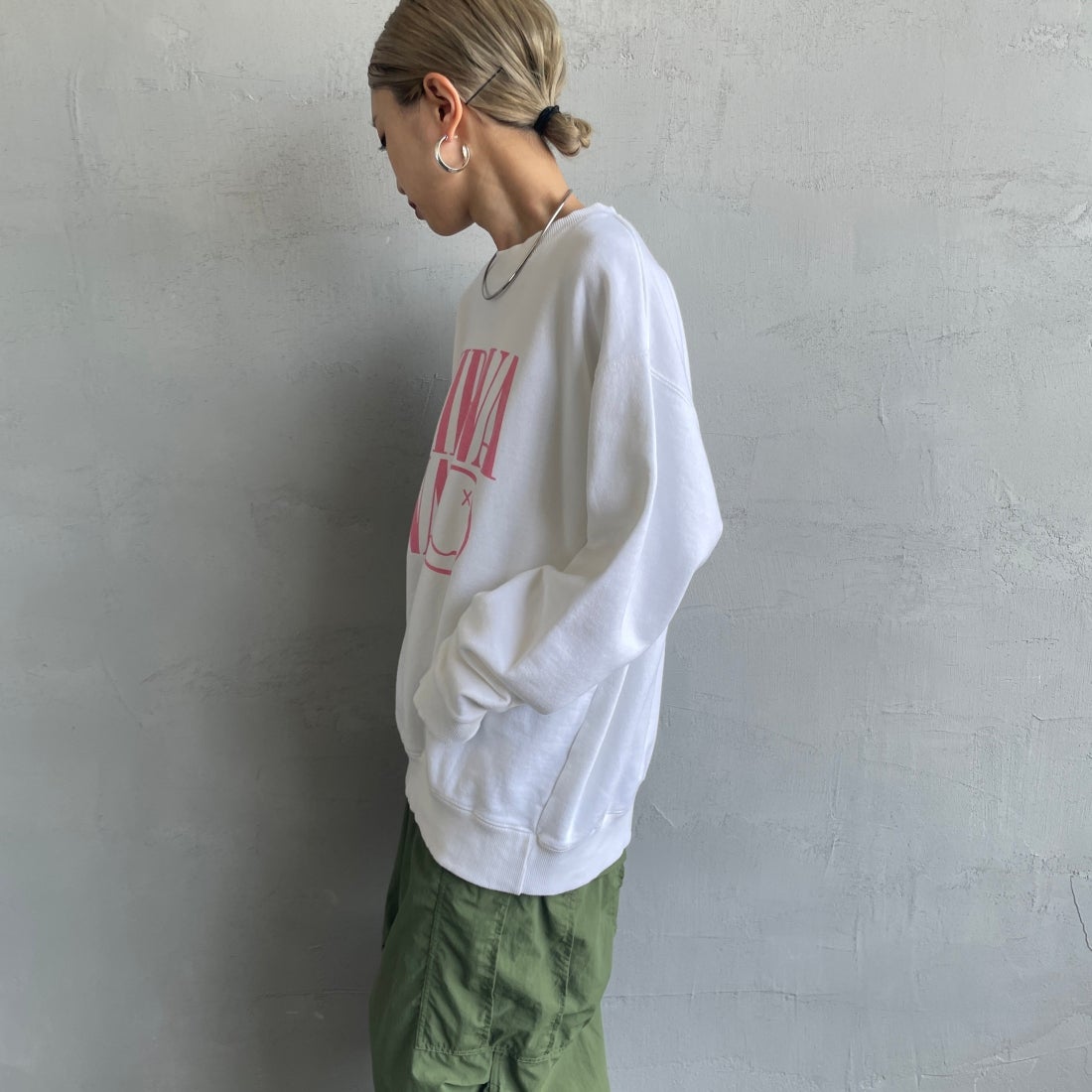 GOOD ROCK SPEED [グッドロックスピード] 別注 NIRVANA プリントスウェット [INTN-021-JF] WHITE &&モデル身長：150cm 着用サイズ：M&&