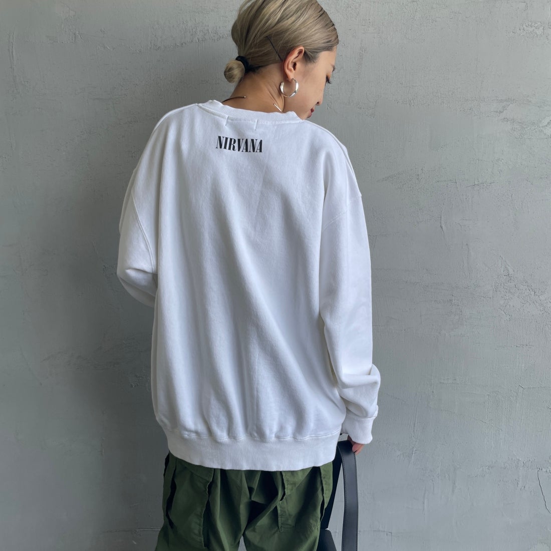 GOOD ROCK SPEED [グッドロックスピード] 別注 NIRVANA プリントスウェット [INTN-021-JF] WHITE &&モデル身長：150cm 着用サイズ：M&&